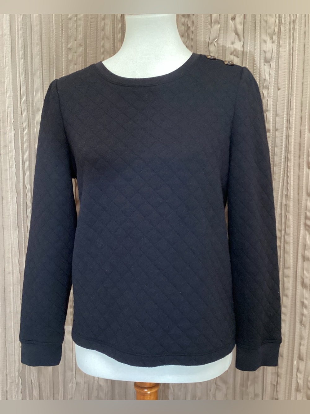 Croft & Barrow Quilted Crewneck Sweater w/Shoulder Buttons & puff sleeves,Medium
